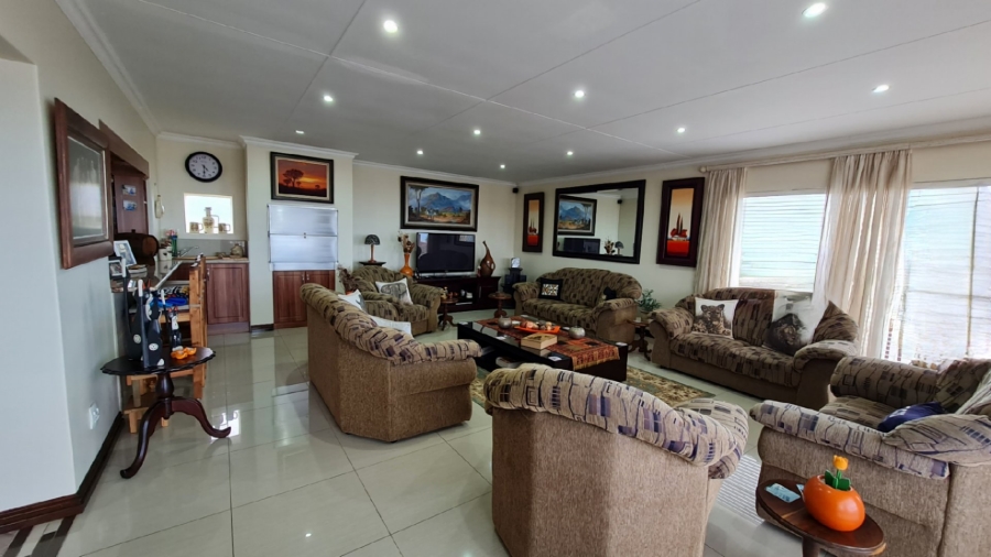 4 Bedroom Property for Sale in Dana Bay Western Cape